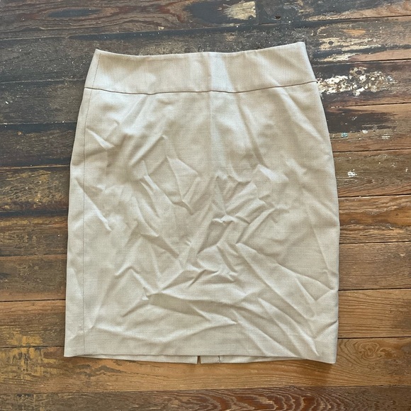 Ann Taylor Petite Pencil Skirt Suit Set - Picture 4 of 6